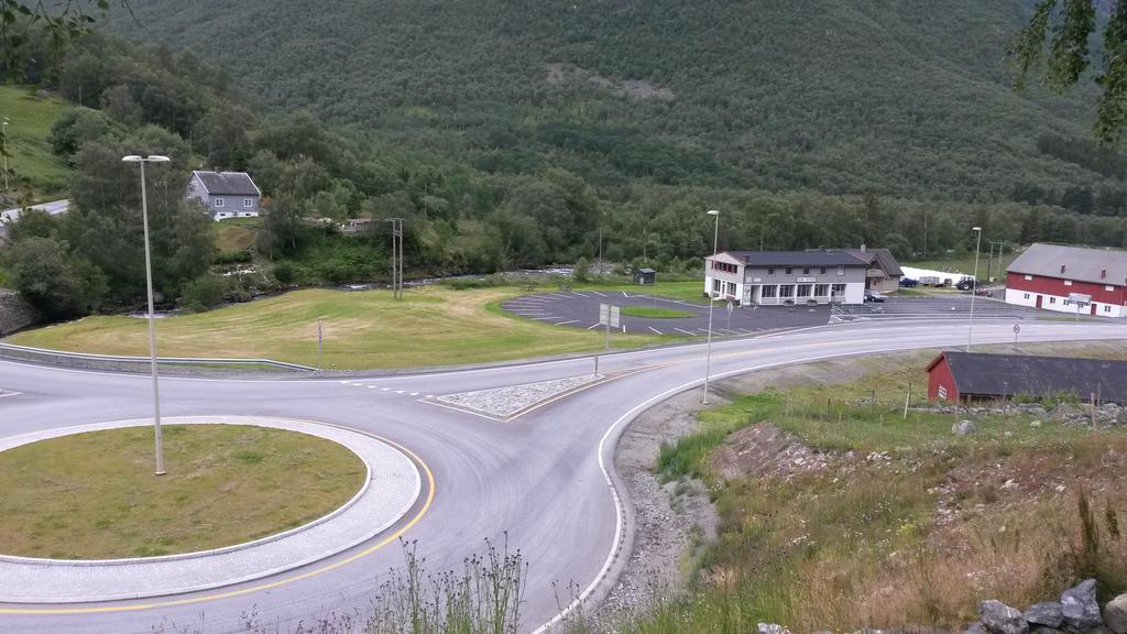 Hi Borlaug Vandrerhjem Borgund Exterior foto